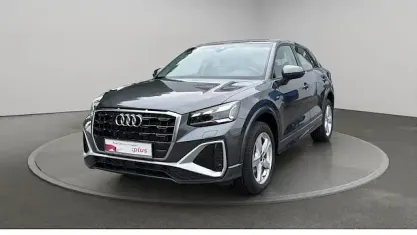 Gebraucht Audi Q2 S-Line 150 PS (110 kW) 2026 Daytonagrau perleffekt SUV