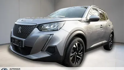 Gebraucht Peugeot 2008 Allure 100 kW (136 PS) 2021 Grau SUV
