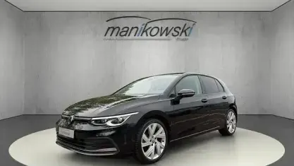 Gebraucht VW Golf VIII Active 150 PS (110 kW) 2022 Schwarz Limousine