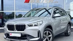 Spacesilber metallic Gebraucht 2024 BMW X1 Performance SUV | 38.790 € (Superpreis)