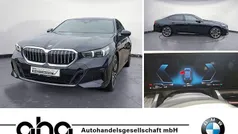 Schwarz Gebraucht 2024 BMW 520 M Sport Limousine | 50.460 € (Guter Preis)