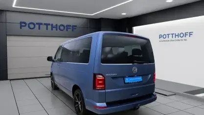 Gebraucht VW Multivan Comfortline 199 PS (146 kW) 2019 Blau Van / Kleinbus