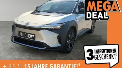 Gebraucht Toyota bZ4X Basis 150 kW (204 PS) 2023 Silber SUV