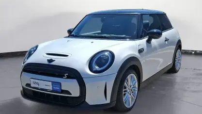 Gebraucht Mini Cooper SE Classic 135 kW (184 PS) 2023 Weiß Kleinwagen