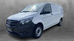 Arktikweiß Gebraucht 2023 Mercedes Vito Van / Kleinbus | 33.989 € (Fairer Preis)