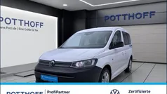 Weiss Gebraucht 2021 VW Caddy Basis Van / Kleinbus | 17.977 € (Fairer Preis)