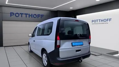 Gebraucht VW Caddy Basis 114 PS (83 kW) 2022 Silber Van / Kleinbus