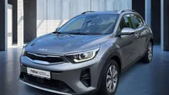 Grau Gebraucht 2023 Kia Stonic Vision SUV | 19.790 € (Fairer Preis)