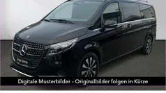 Gebraucht 2024 Mercedes V300 Avantgarde Van / Kleinbus | 72.450 € (Fairer Preis)