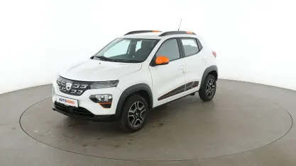 Gebraucht Dacia Spring Comfort Plus 33 kW (45 PS) 2022 Weiß Kleinwagen