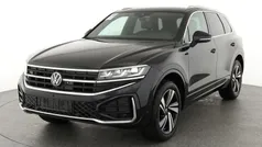 Grenadill schwarz metallic Neu 2025 VW Touareg R-line SUV | 74.445 € (Superpreis)