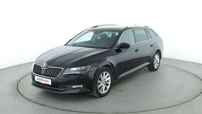 Gebraucht Skoda Superb Style 150 PS (110 kW) 2018 Schwarz Kombi