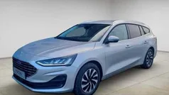 Silber Neu 2025 Ford Focus Titanium Kombi | 28.990 € (Guter Preis)