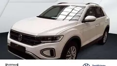 Pure white Gebraucht 2024 VW T-Roc Life SUV | 22.890 € (Superpreis)