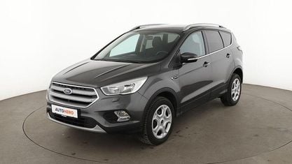 Gebraucht Ford Kuga Trend 120 PS (88 kW) 2019 Grau SUV
