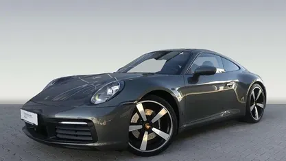 Aventuringrünmetallic Gebraucht 2019 Porsche 911 Carrera 4S Chrono Coupé | 132.900 €