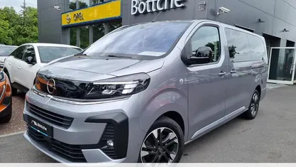 Gebraucht 2024 Opel Zafira Life Edition Van / Kleinbus | 32.950 € (Superpreis)