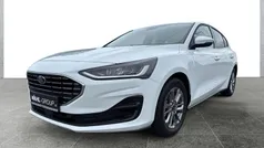 Weiß Gebraucht 2023 Ford Focus Titanium Limousine | 21.890 € (Guter Preis)