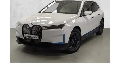 Gebraucht BMW iX 239 kW (326 PS) 2023 Weiß SUV
