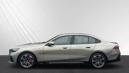 Gebraucht BMW i5 M Sport 289 kW (394 PS) 2024 Oxidgrau ii metallic Kombi