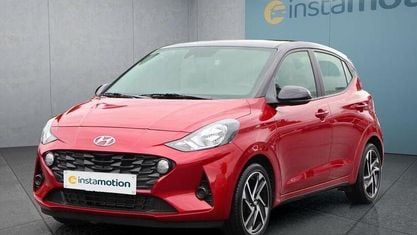 Gebraucht Hyundai i10 Trend 84 PS (61 kW) 2023 Rot Kleinwagen