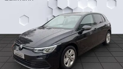 Gebraucht 2023 VW Golf Life Limousine | 22.422 € (Guter Preis)