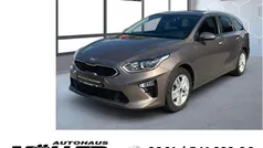 Braun Gebraucht 2019 Kia Ceed Sportswagon Vision Kombi | 16.449 € (Fairer Preis)