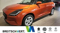 Flame orange pearl metallic Gebraucht 2025 Suzuki Swift Comfort Kleinwagen | 18.450 € (Fairer Preis)