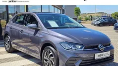 Grau (rauchgraumetallic (grau)) Gebraucht 2024 VW Polo Life Limousine | 19.890 € (Guter Preis)