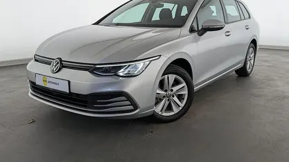 Gebraucht VW Golf VIII Life 116 PS (85 kW) 2023 Reflexsilber Kombi