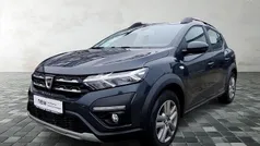 Kometengrau metallic Gebraucht 2021 Dacia Sandero Comfort Limousine | 14.600 € (Fairer Preis)