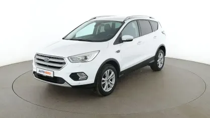 Gebraucht Ford Kuga Titanium 150 PS (110 kW) 2017 Weiß SUV