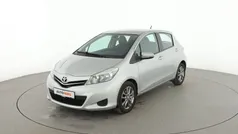 Silber Gebraucht 2014 Toyota Yaris Edition Limousine | 8.290 € (Fairer Preis)