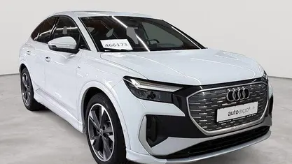 Gebraucht Audi Q4 Sportback e-tron Ambiente 150 kW (204 PS) 2023 Gletscherweiss metallic SUV