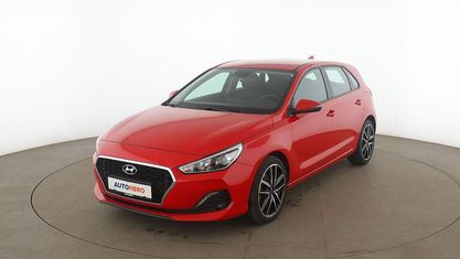 Usata Hyundai i30 Select 120 CV (88 kW) 2019 Rosso Berlina