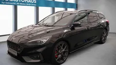 Schwarz Gebraucht 2022 Ford Focus Kombi | 20.650 € (Superpreis)