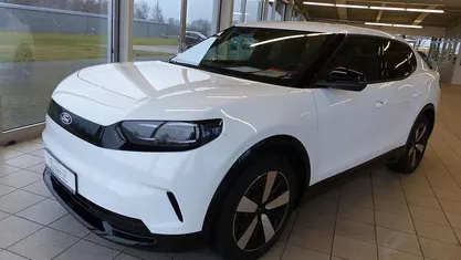 Frostweiß Gebraucht 2025 Ford Capri Extended Range SUV | 38.450 € (Superpreis)