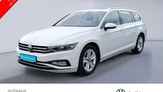 Gebraucht 2024 VW Passat Elegance Kombi | 39.949 € (Fairer Preis)