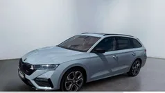 Grau Gebraucht 2024 Skoda Octavia RS Kombi | 41.990 € (Fairer Preis)