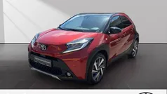 3u4)/ black mica (209) (rot Gebraucht 2022 Toyota Aygo Connect Style Kleinwagen | 17.890 € (Fairer Preis)