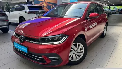 Gebraucht VW Polo Style 95 PS (69 kW) 2023 Rot Kleinwagen