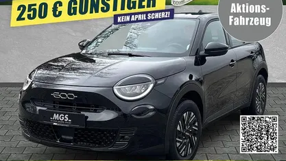 Neu Fiat 600E Red 114 kW (156 PS) 2025 Schwarz SUV