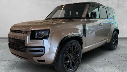 New Land Rover Defender 635 HP (467 kW) 2026 Brown SUV