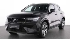 Schwarz onyx black / metallic Gebraucht 2022 Volvo XC40 Core SUV | 27.950 € (Guter Preis)