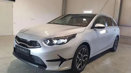 Sparklingsilber Gebraucht 2024 Kia Ceed Sportswagon Kombi | 26.490 € (Fairer Preis)