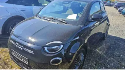 Gebraucht Fiat 500e Icon 86 kW (118 PS) 2022 Schwarz Limousine