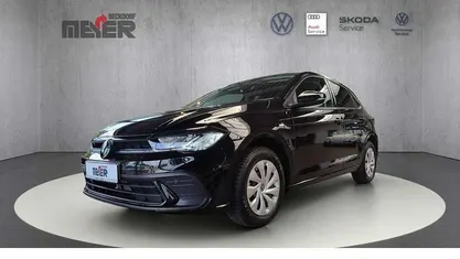 Deep black perleffekt Gebraucht 2024 VW Polo Life Limousine | 19.790 € (Fairer Preis)