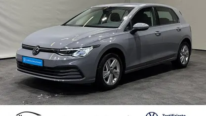 Gebraucht VW Golf VIII Life 131 PS (96 kW) 2022 Grau Limousine