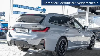 Gebraucht BMW 330e M Sport 292 PS (214 kW) 2024 Kombi
