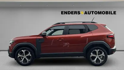 Neu Dacia Duster Journey 131 PS (96 kW) 2025 Braun SUV